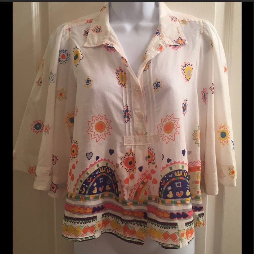 Anthro Maeve top with flutter sleeves. Size S